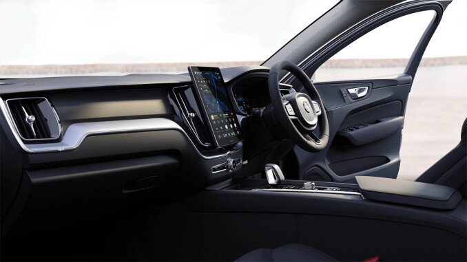 Volvo XC60 2.0 T6 [350] Plug-in Hybrid Core 5dr AWD Gtron [NI] Estate - Image 5